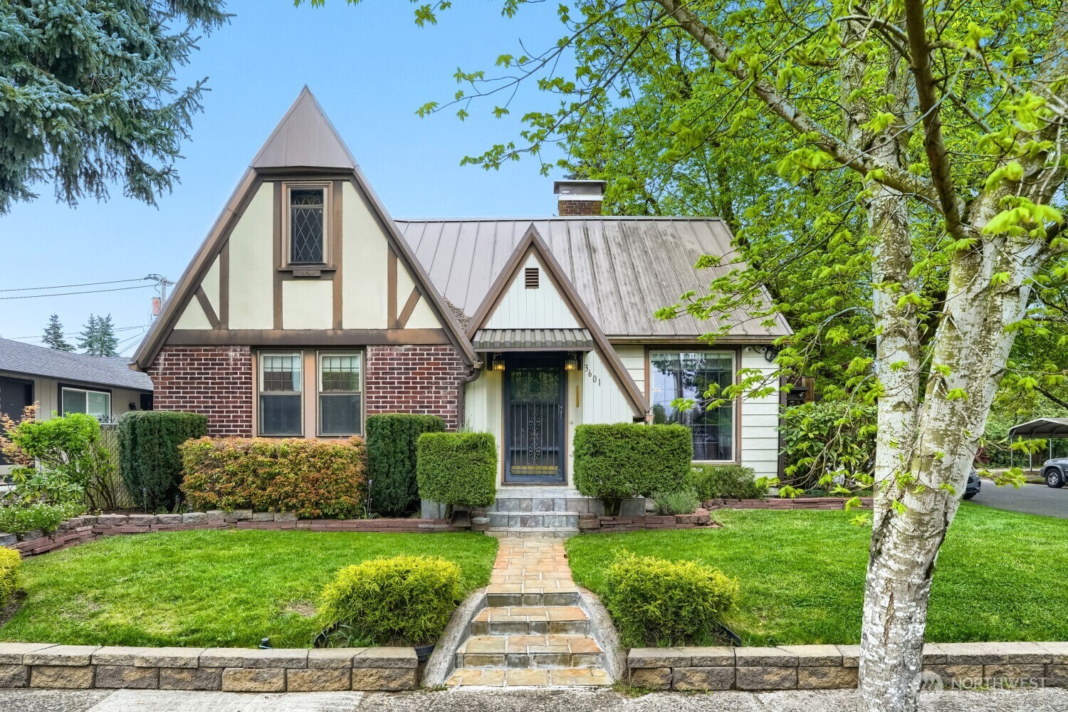 3601 F Street , Vancouver, WA 98663