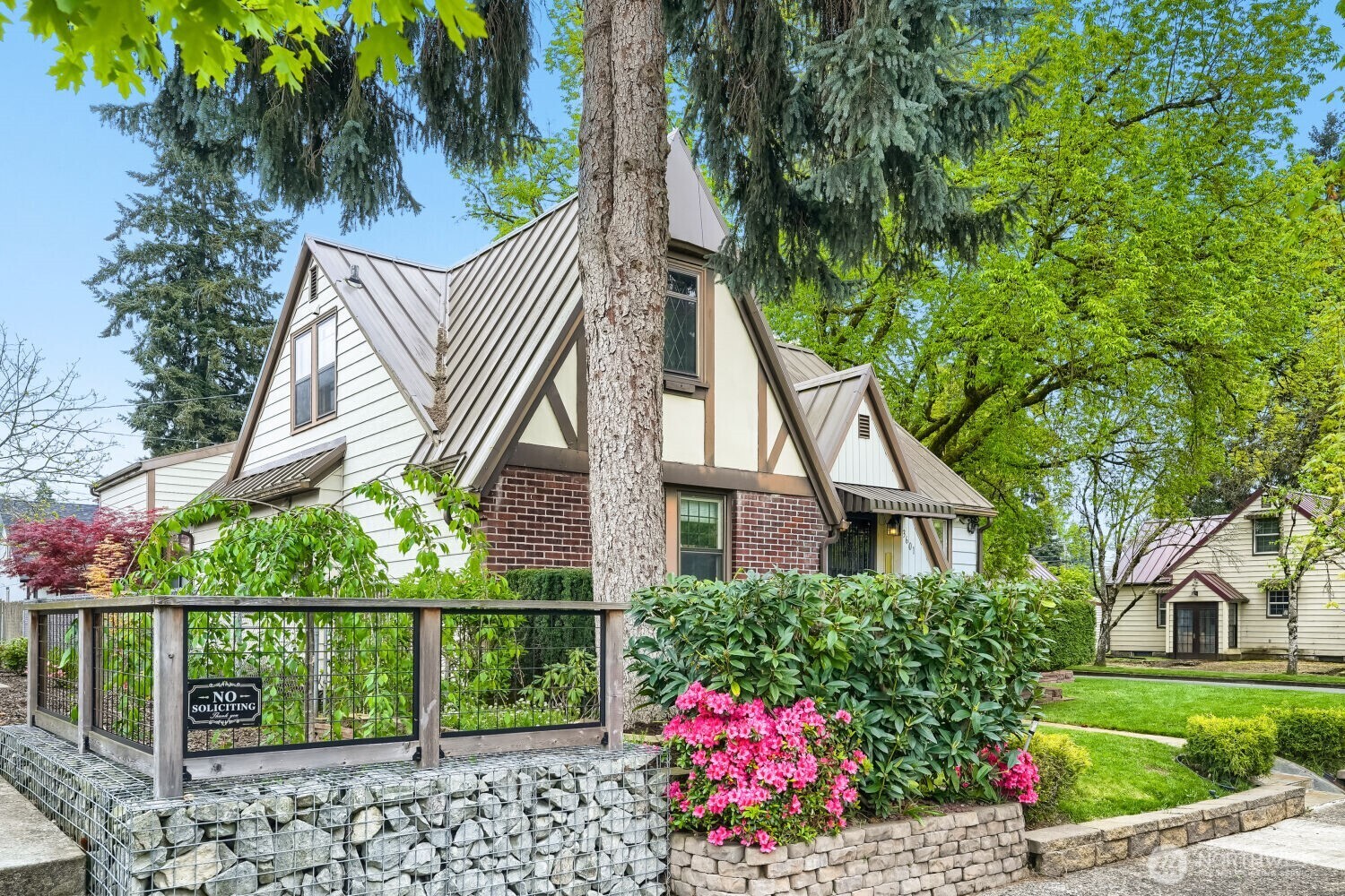 3601 F Street , Vancouver, WA 98663