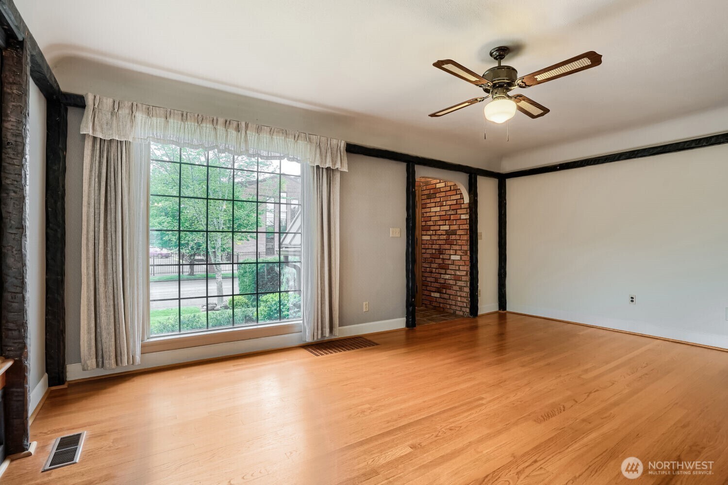3601 F Street , Vancouver, WA 98663