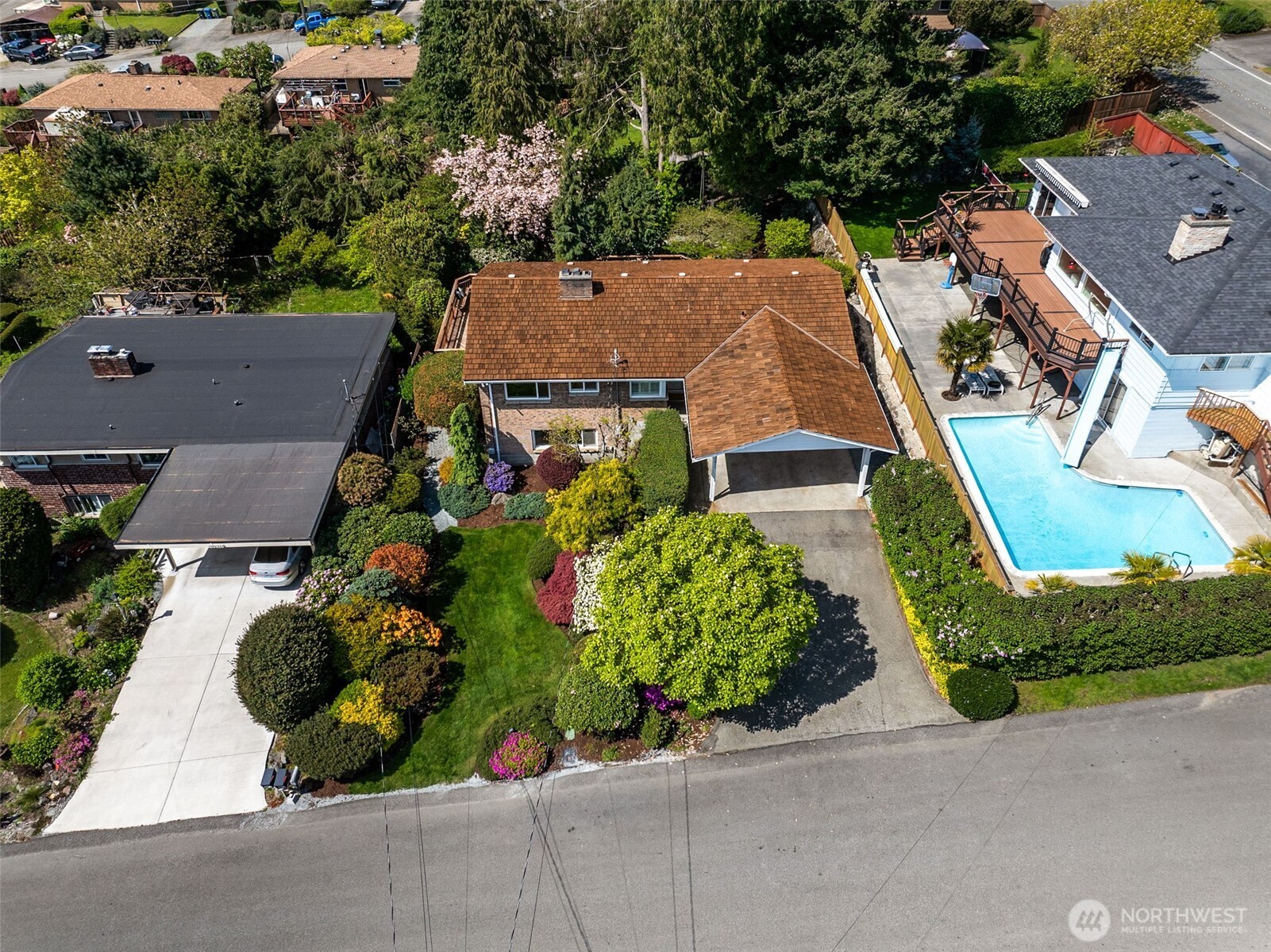 20811 8th Ave S, Des Moines, WA 98198-3246