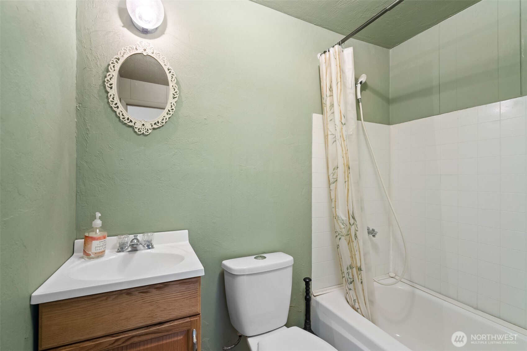 608 W Robert Bush Drive , South Bend, WA 98586
