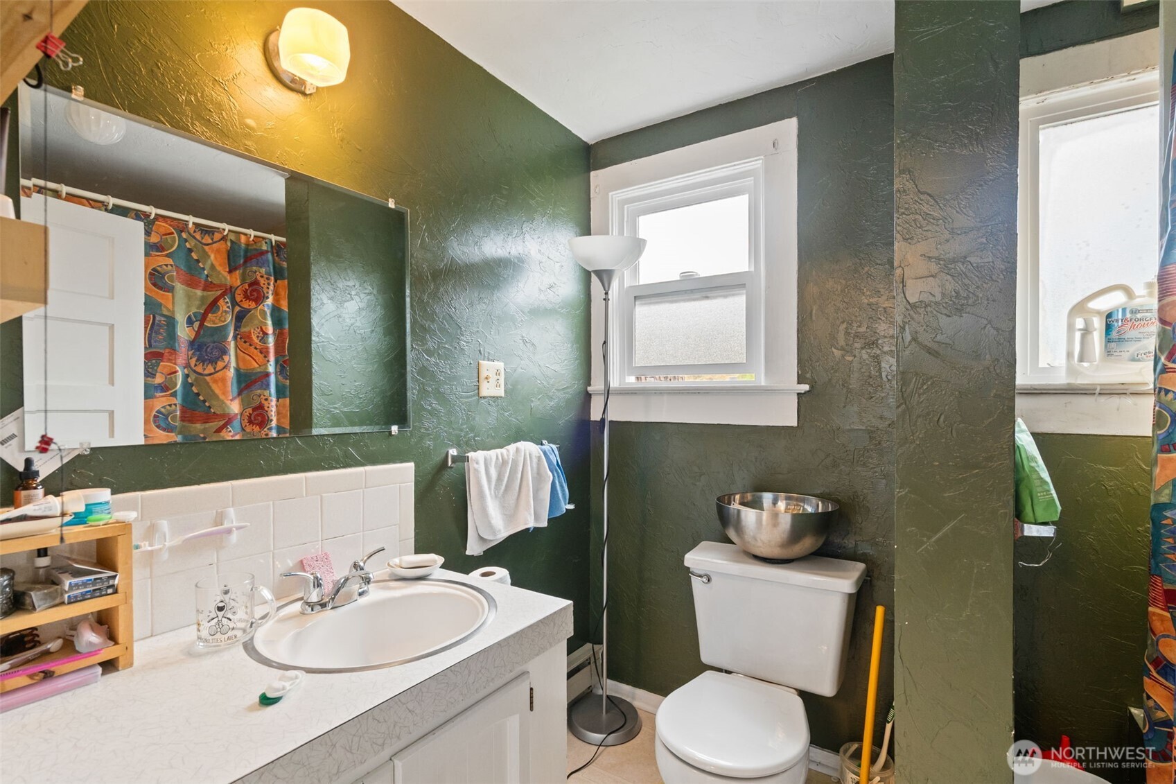 608 W Robert Bush Drive , South Bend, WA 98586