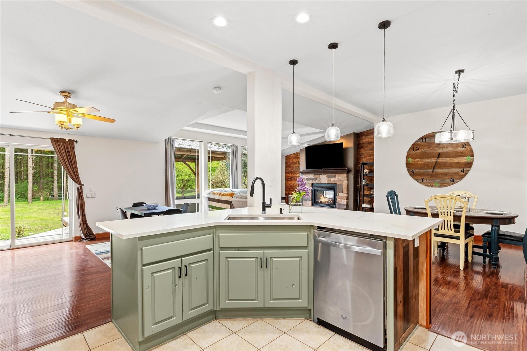 4915 Schwarzmiller Road , Lake Stevens, WA 98258