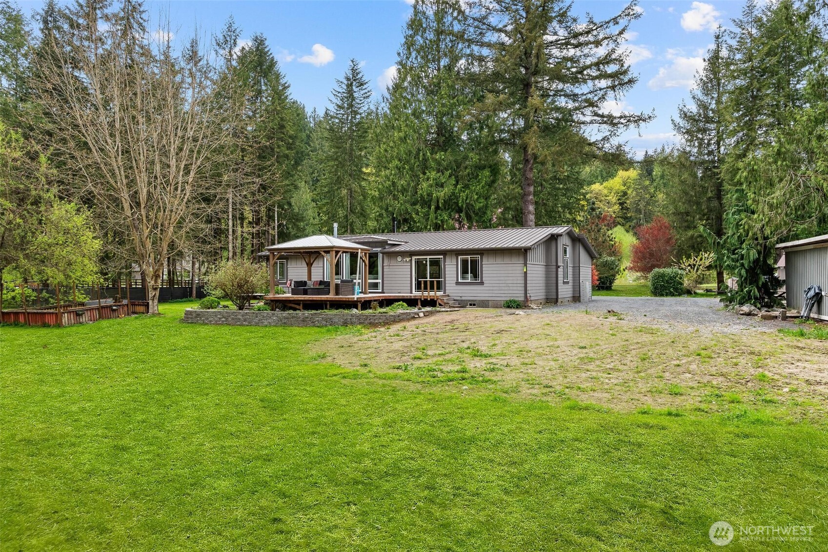 4915 Schwarzmiller Road , Lake Stevens, WA 98258