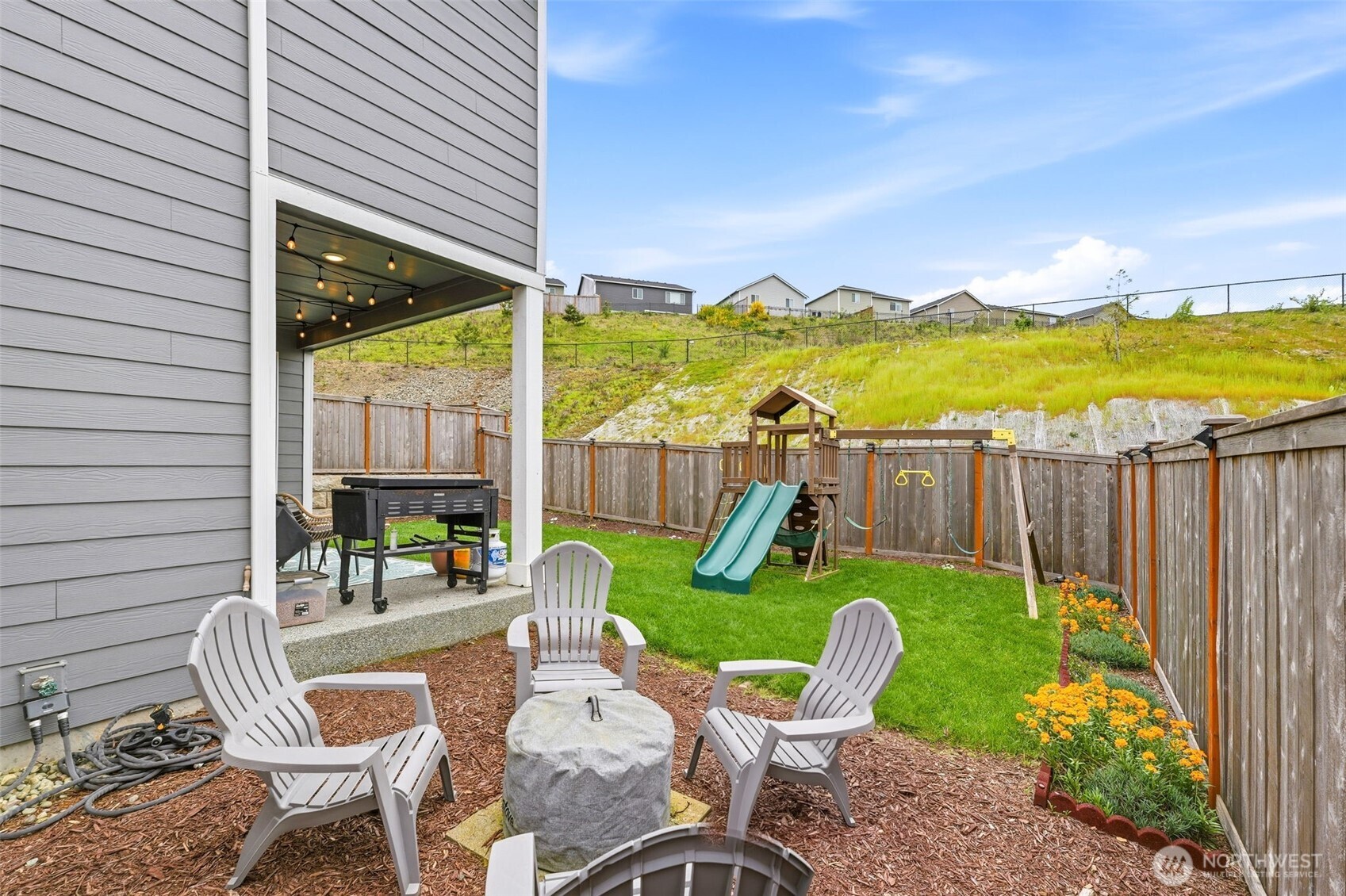 1227 Baker Heights Loop , Bremerton, WA 98312