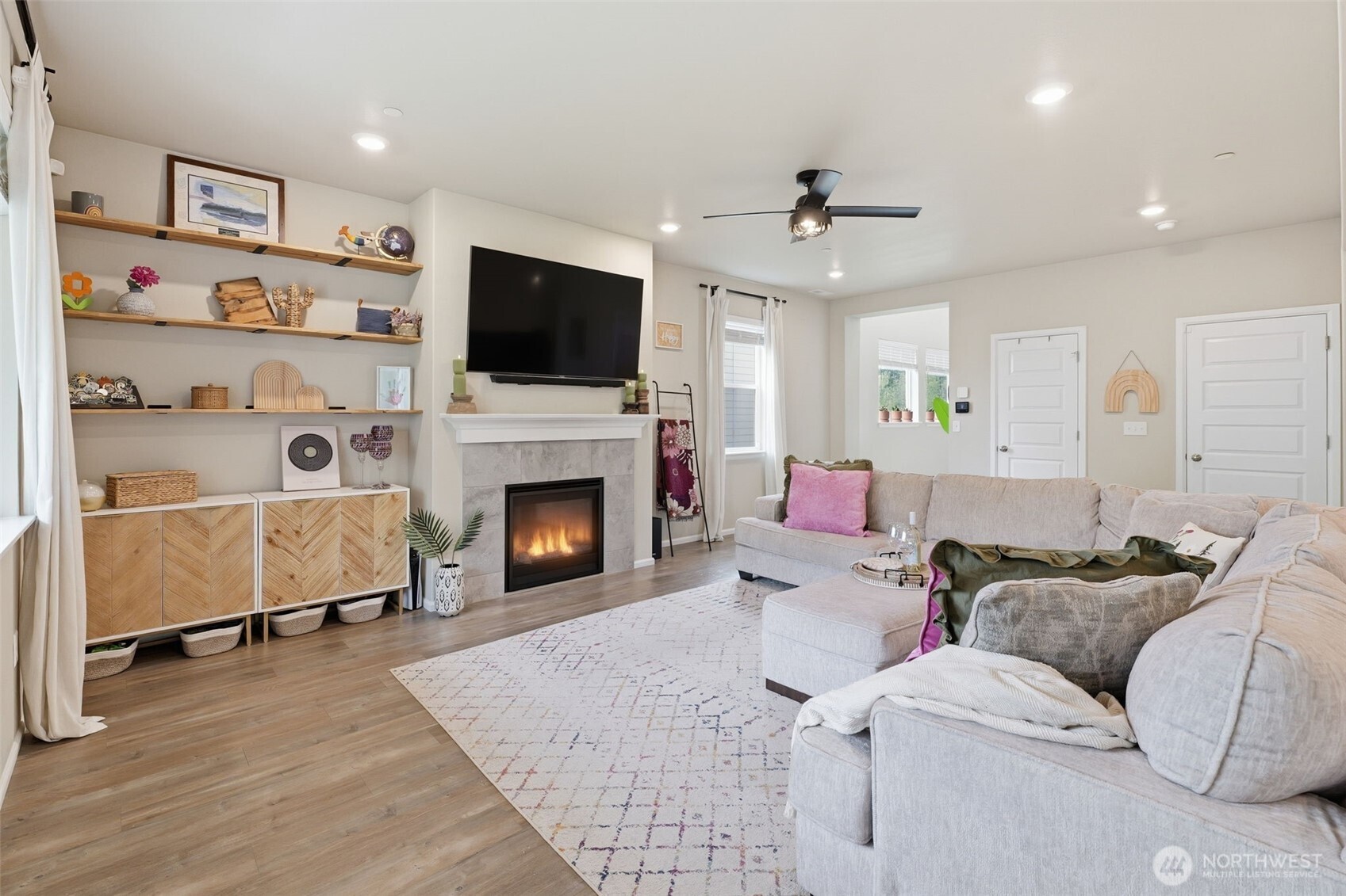 1227 Baker Heights Loop , Bremerton, WA 98312