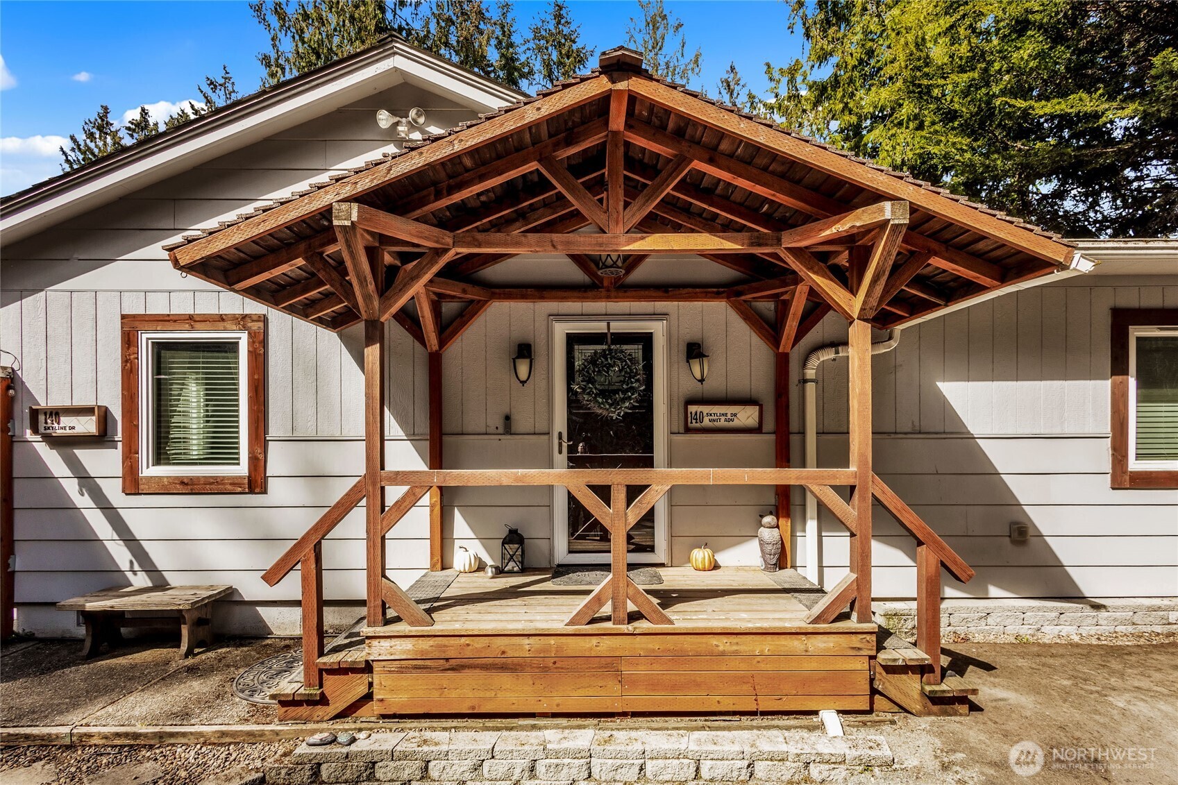 140 Skyline Drive , Port Angeles, WA 98362