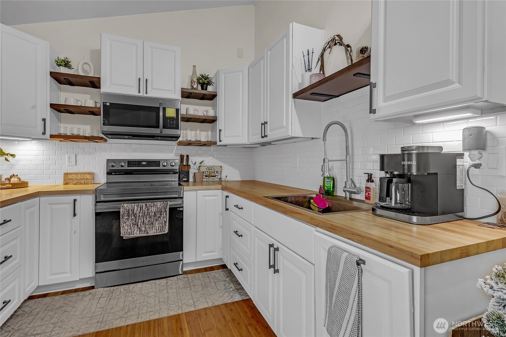 140 Skyline Drive , Port Angeles, WA 98362
