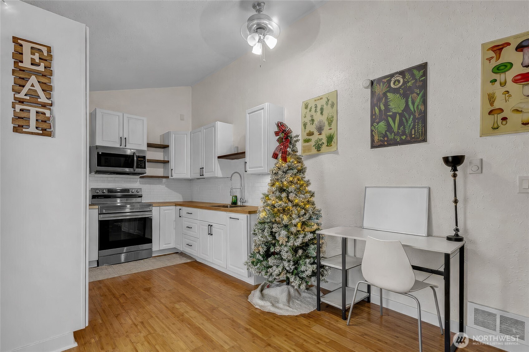 140 Skyline Drive , Port Angeles, WA 98362
