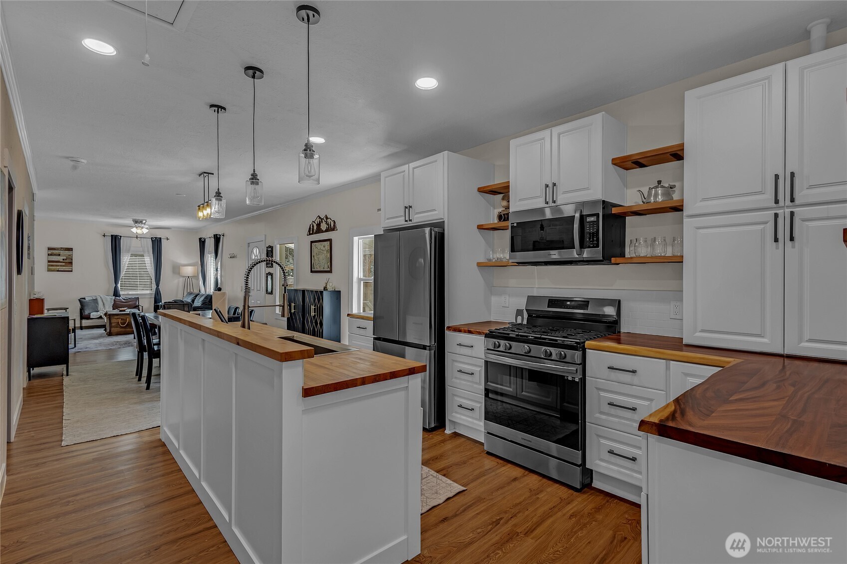 140 Skyline Drive , Port Angeles, WA 98362