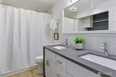 11630 NE 70th Place #Unit D, Kirkland, WA 98033-8400 - Photo 13
