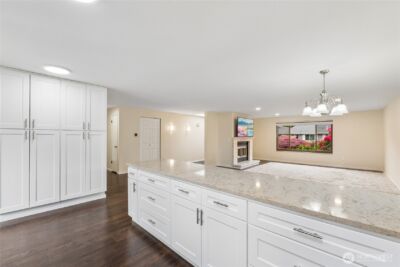 923 S 244th Place , Des Moines, WA 98198 - Photo 11