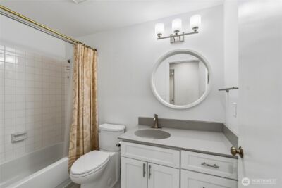 923 S 244th Place , Des Moines, WA 98198 - Photo 12