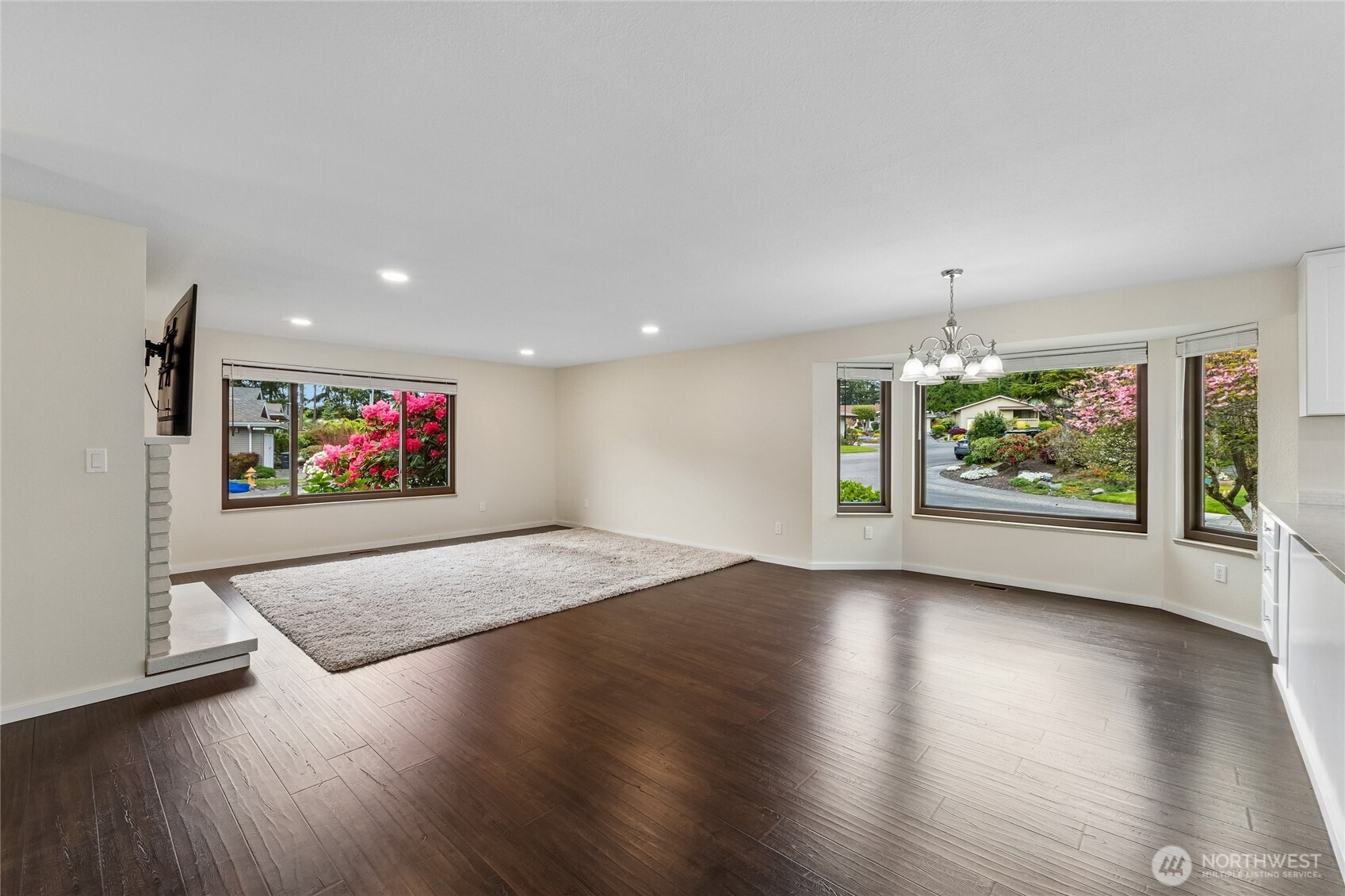 923 S 244th Place , Des Moines, WA 98198