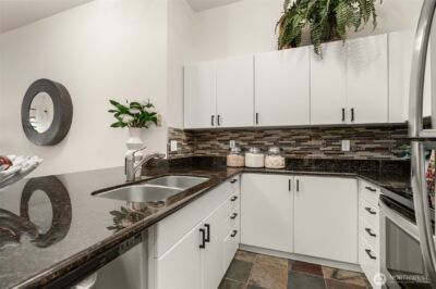 1323 Boren Avenue #615, Seattle, WA 98101-3715 - Photo 4