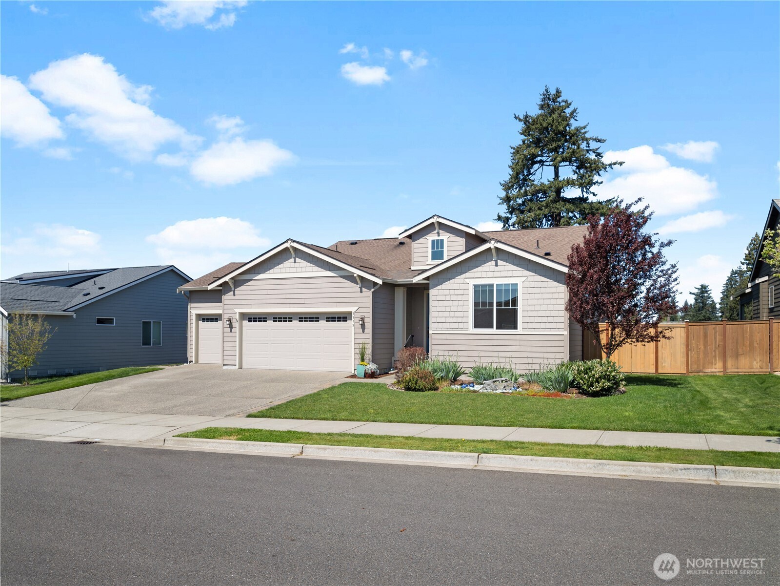 3373 Fisk Avenue , Enumclaw, WA 98022