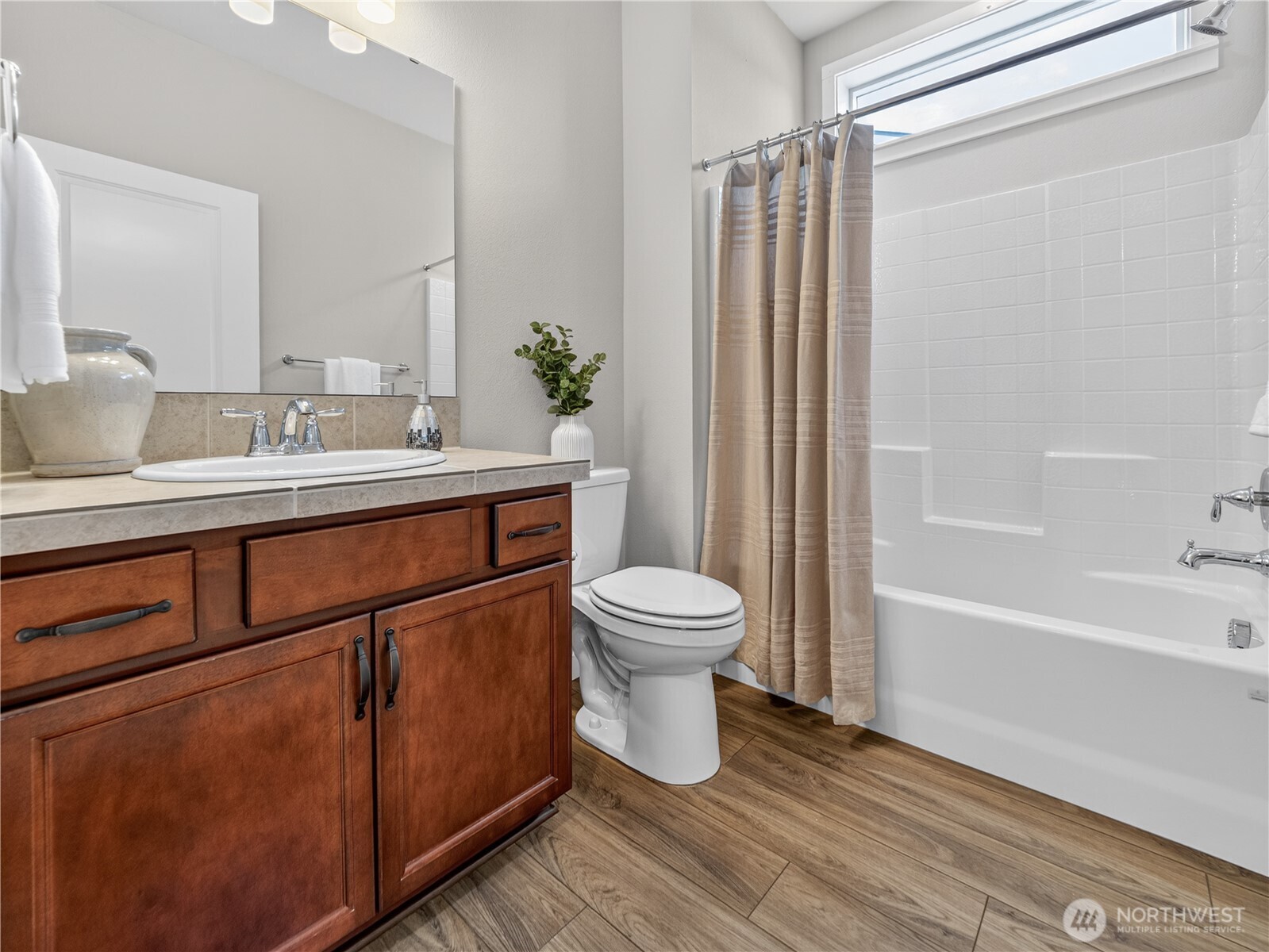 3373 Fisk Avenue , Enumclaw, WA 98022