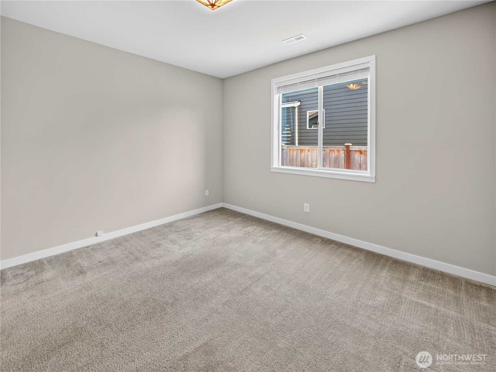 3373 Fisk Avenue , Enumclaw, WA 98022