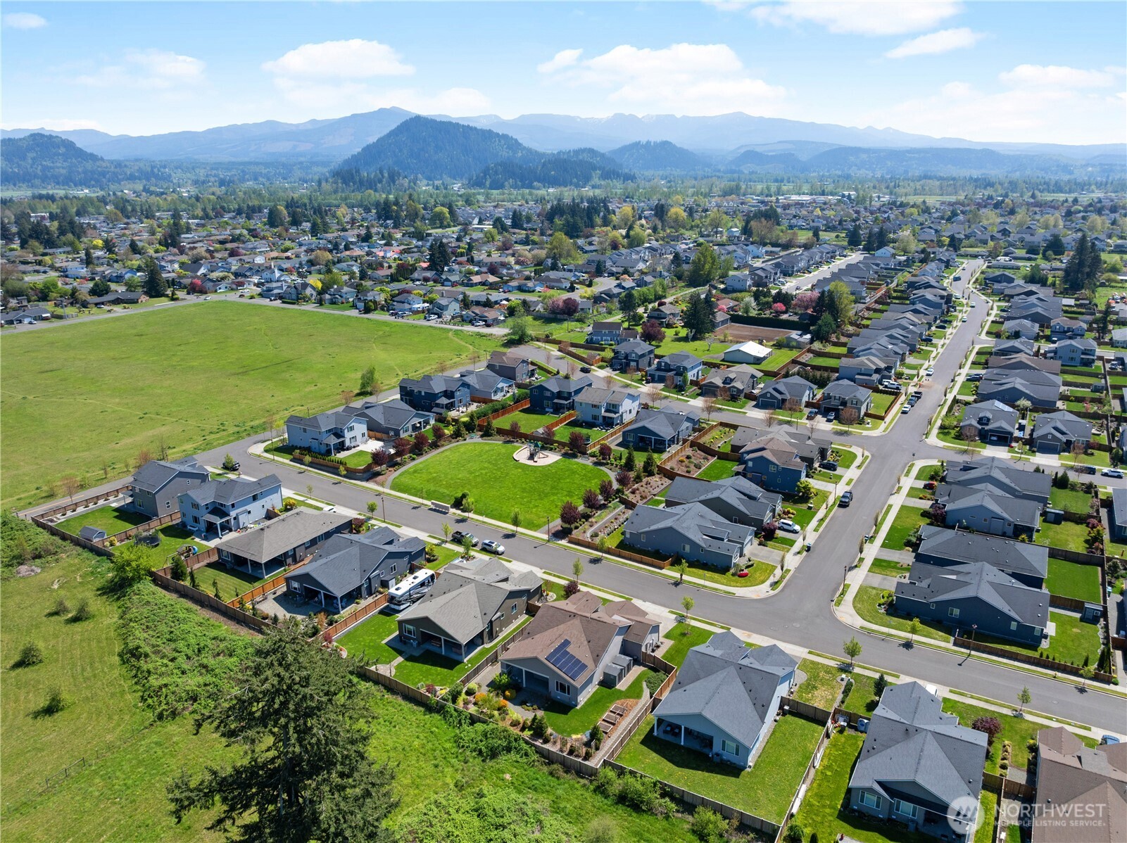 3373 Fisk Avenue , Enumclaw, WA 98022