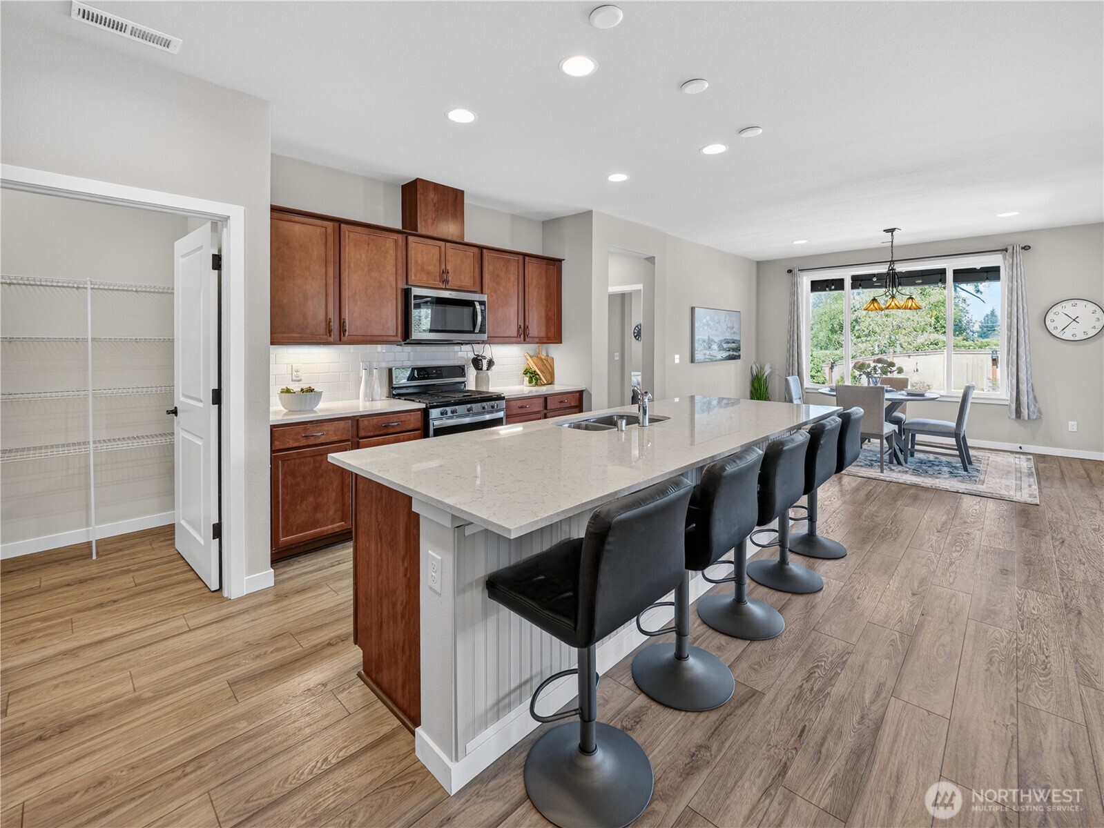 3373 Fisk Avenue , Enumclaw, WA 98022