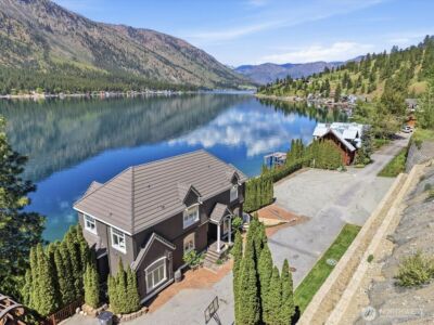 96 Clearwater Lane , Manson, WA 98831