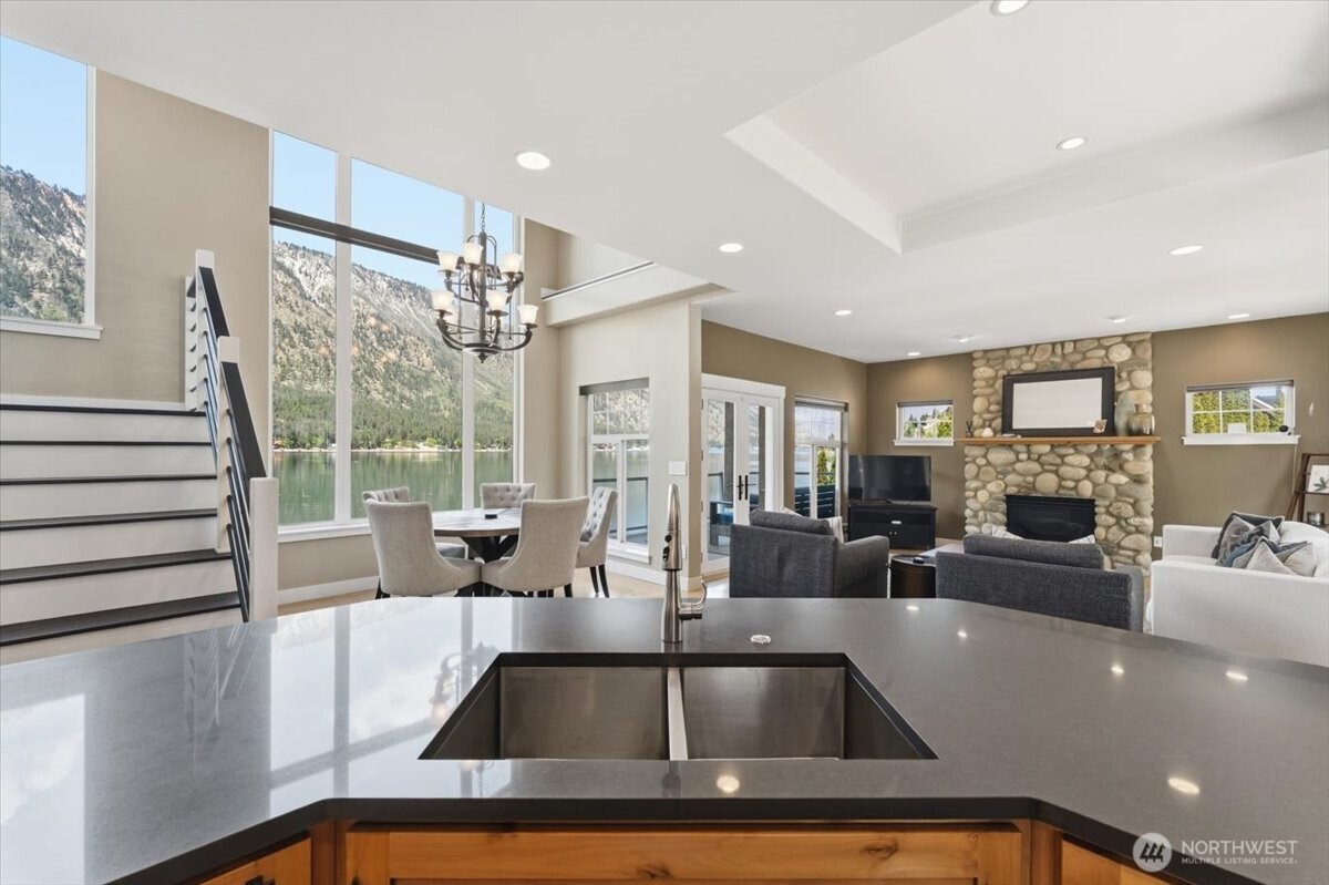 96 Clearwater Lane , Manson, WA 98831