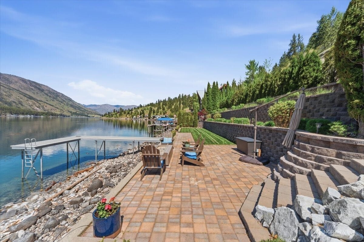 96 Clearwater Lane , Manson, WA 98831