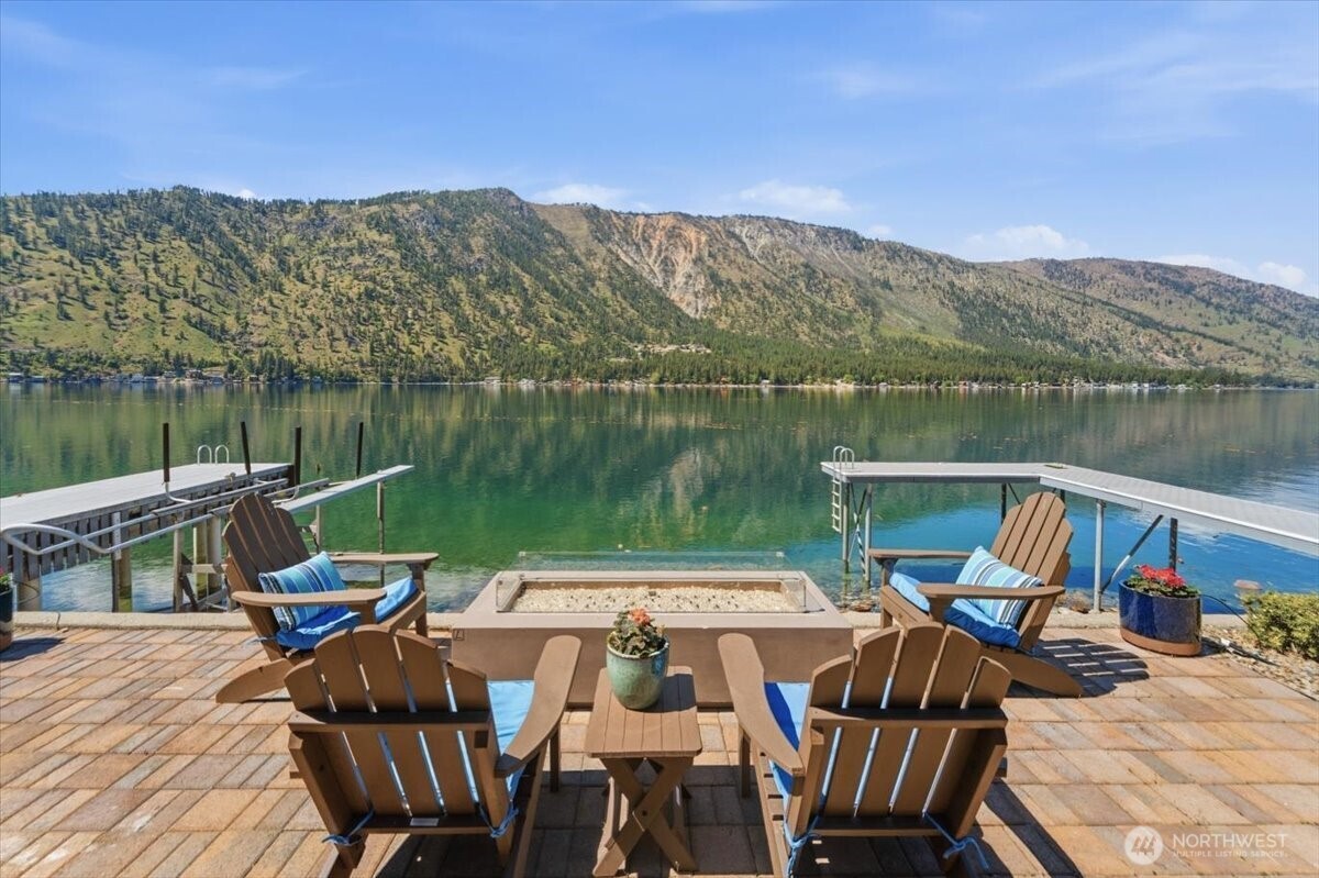 96 Clearwater Lane , Manson, WA 98831
