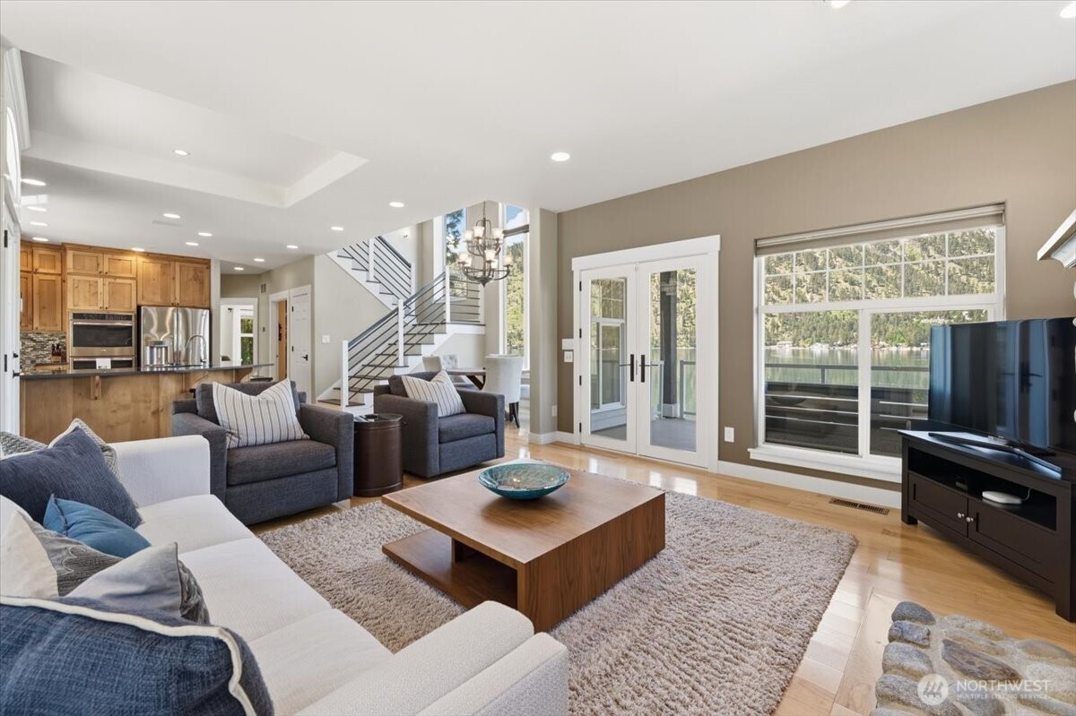 96 Clearwater Lane , Manson, WA 98831