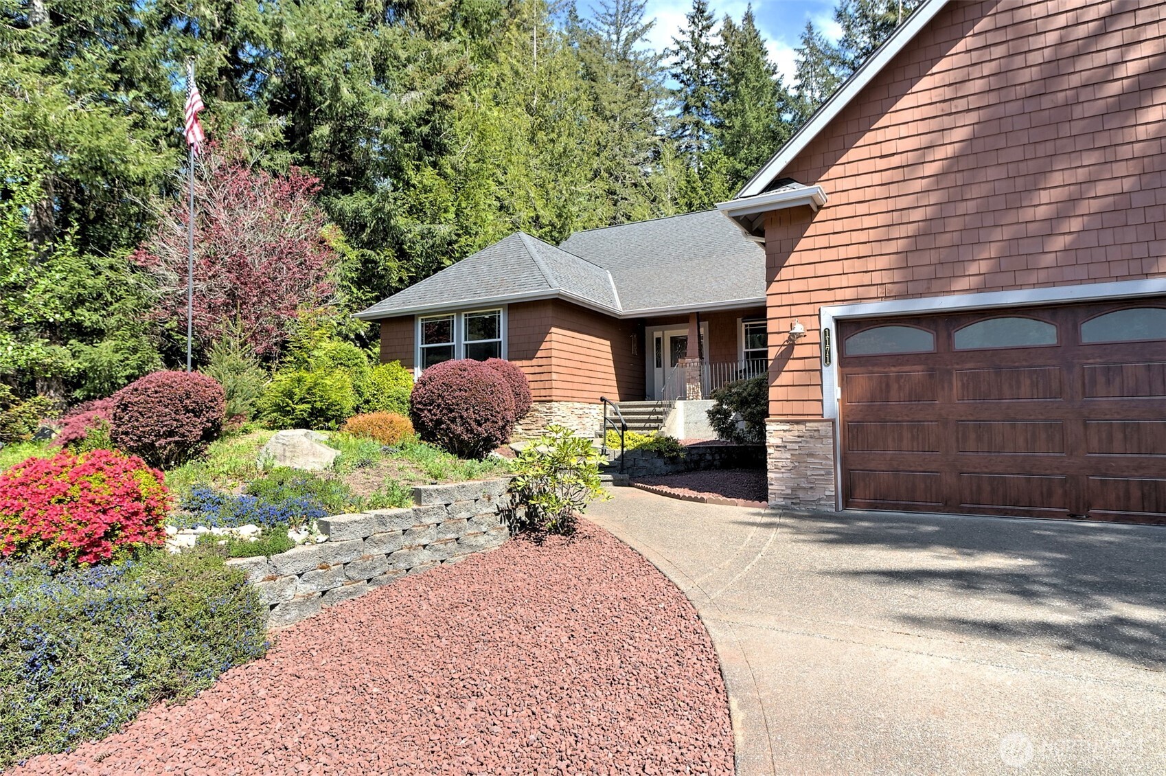 1171 E Old Ranch Road , Allyn, WA 98524