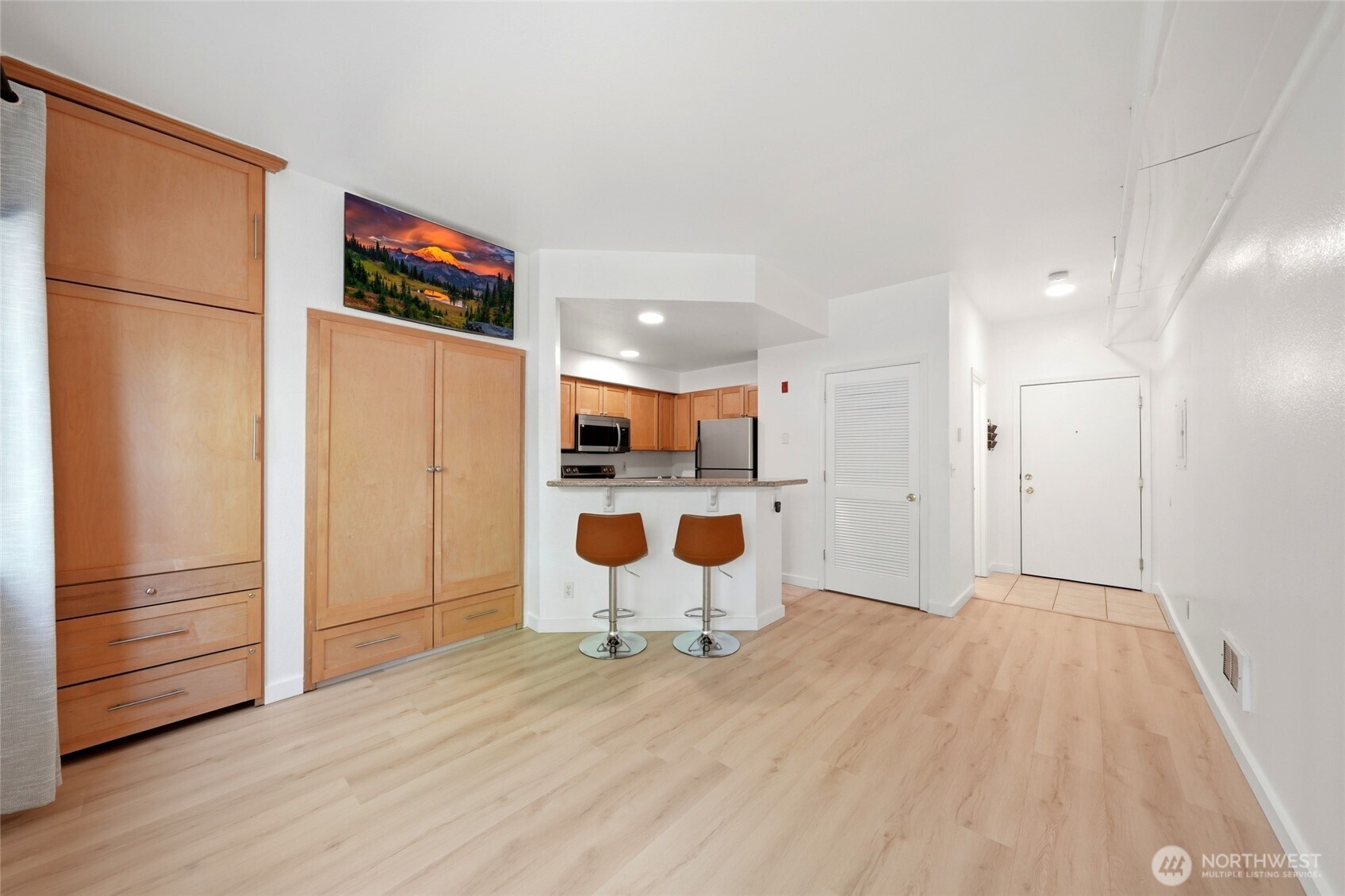 300 10th Avenue #A110, Seattle, WA 98122-7707