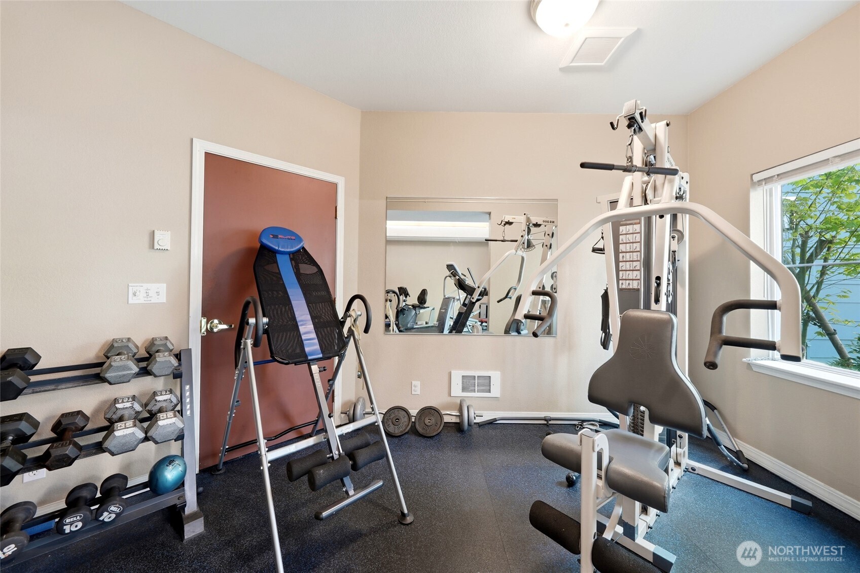 300 10th Avenue #A110, Seattle, WA 98122-7707