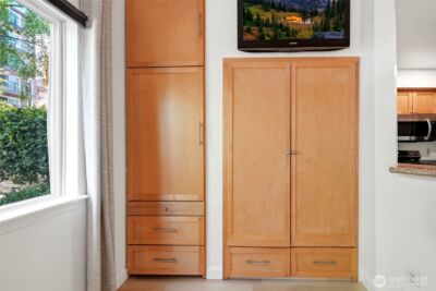 300 10th Avenue #A110, Seattle, WA 98122-7707 - Photo 4