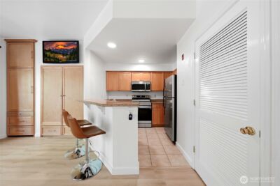 300 10th Avenue #A110, Seattle, WA 98122-7707 - Photo 6