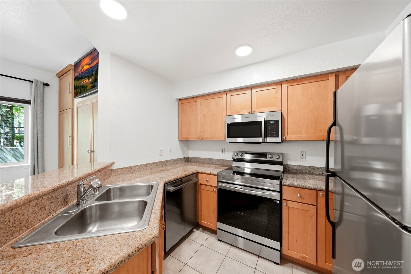 300 10th Avenue #A110, Seattle, WA 98122-7707