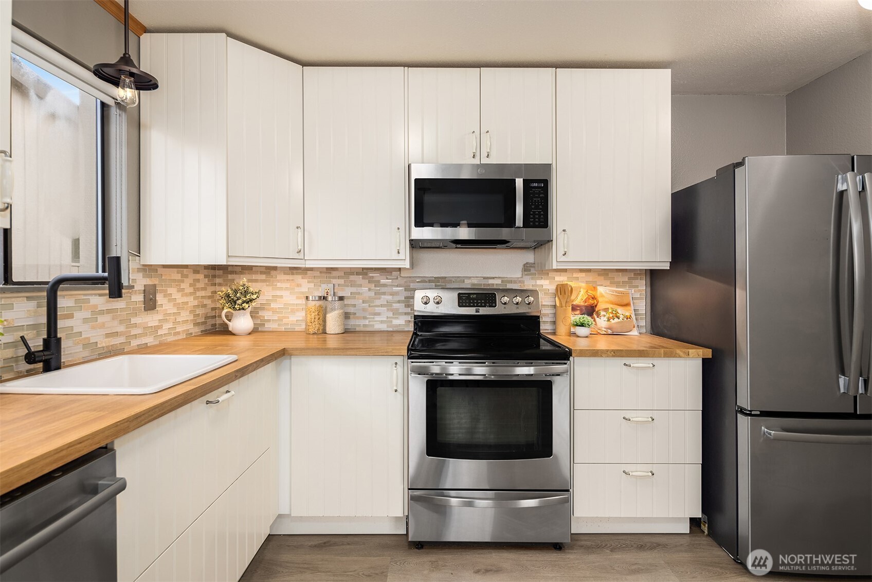 936 W Emerson Street #A, Seattle, WA 98119