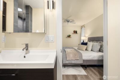 936 W Emerson Street #A, Seattle, WA 98119 - Photo 27