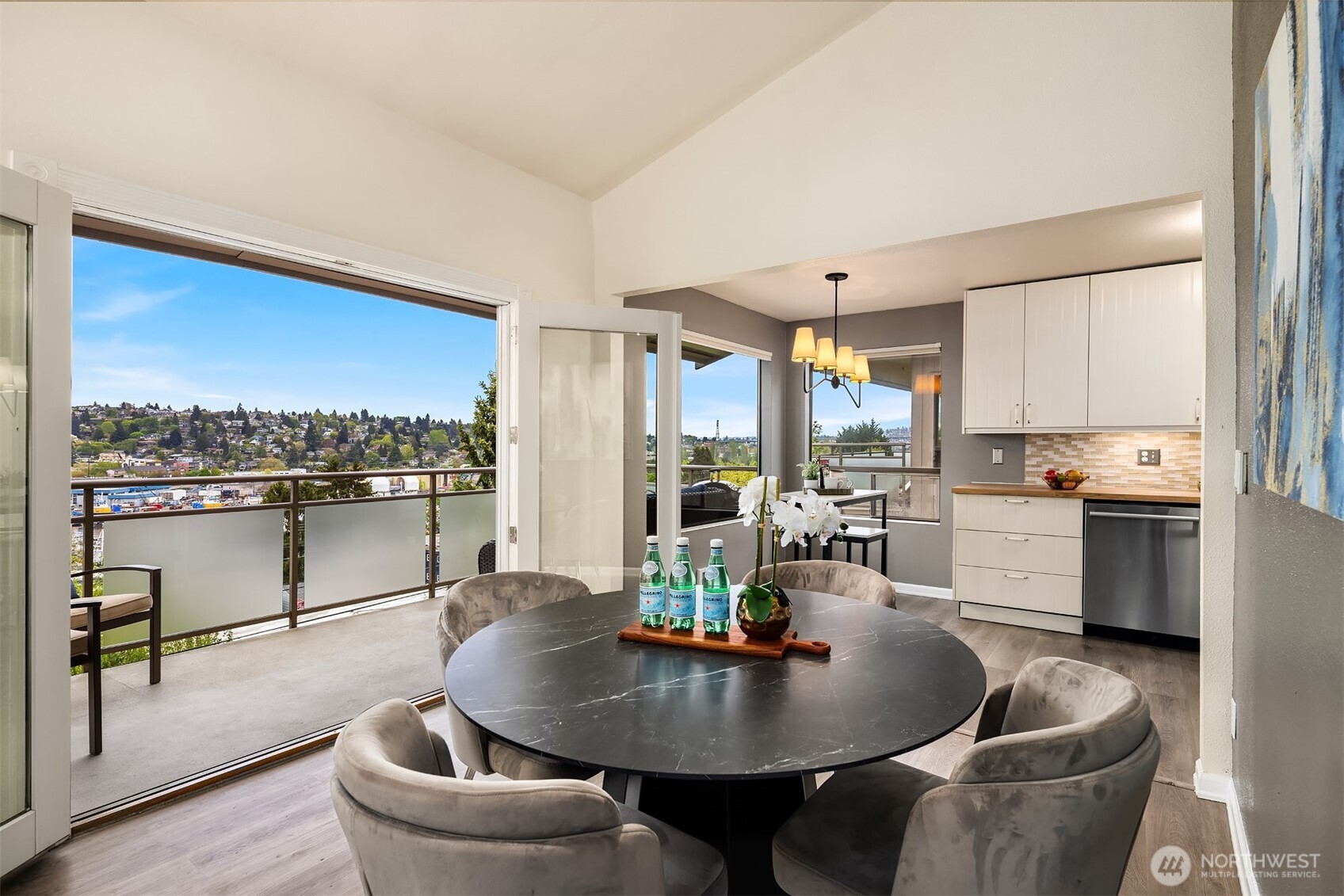 936 W Emerson Street #A, Seattle, WA 98119