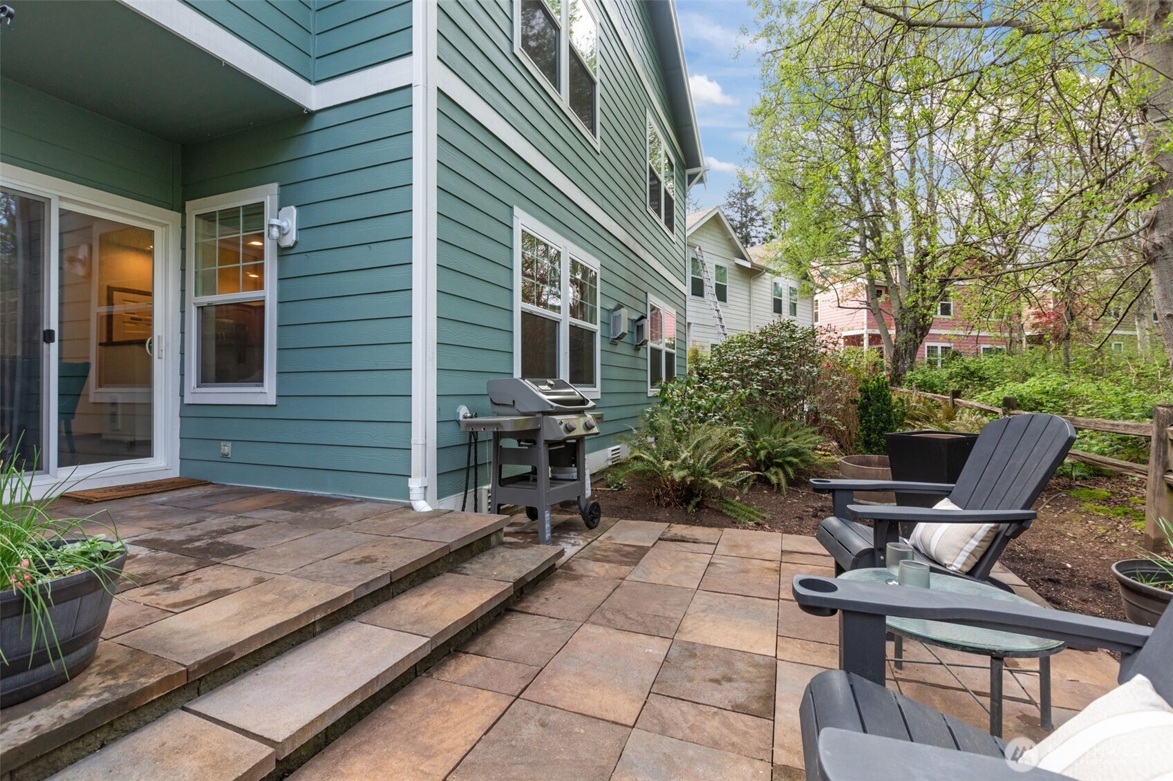10617 NE Kingston Meadows Circle , Kingston, WA 98346