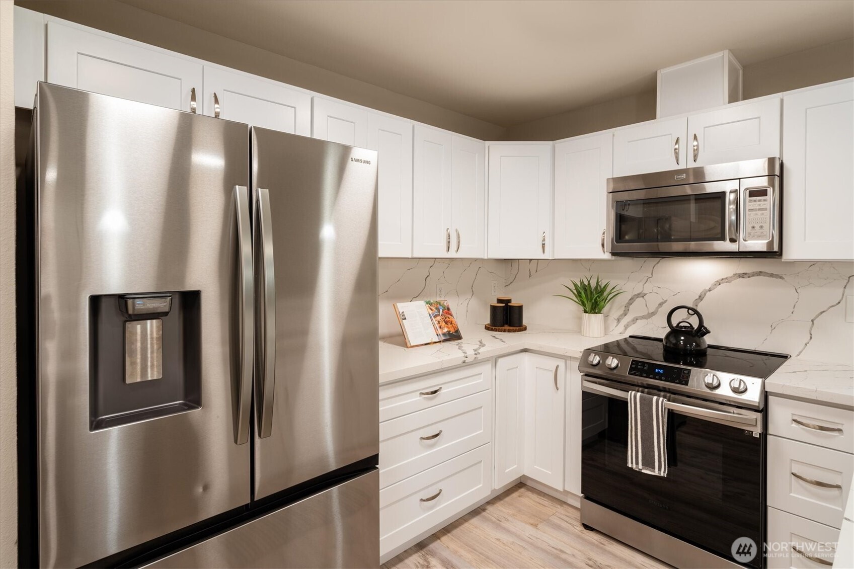 11304 124th Avenue NE #101, Kirkland, WA 98033