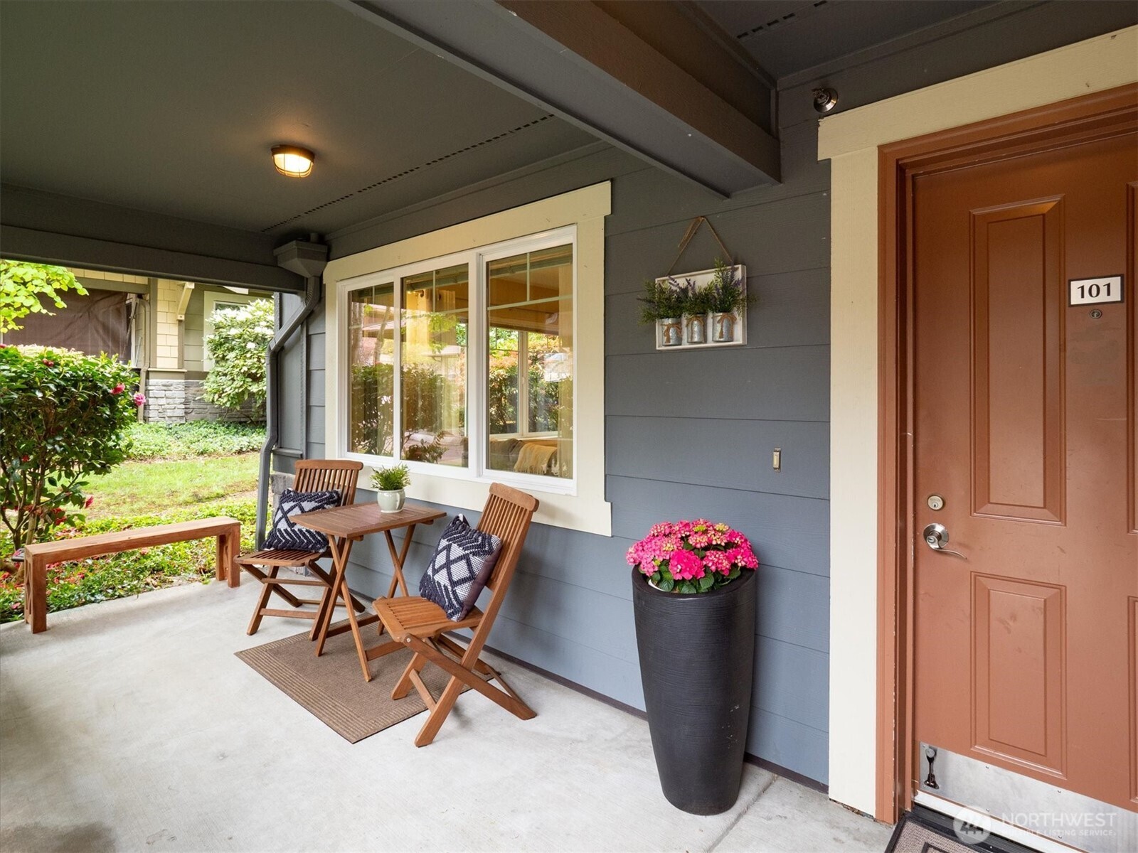 11304 124th Avenue NE #101, Kirkland, WA 98033