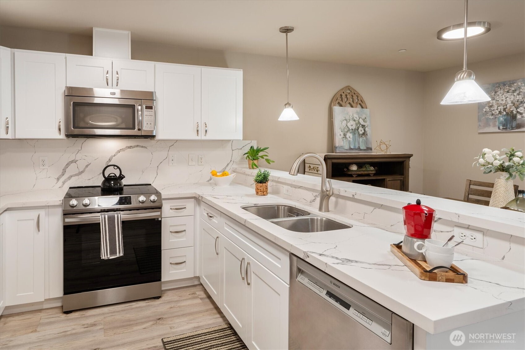 11304 124th Avenue NE #101, Kirkland, WA 98033