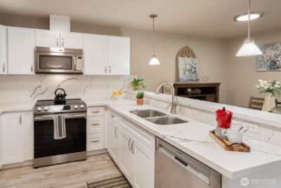 11304 124th Avenue NE #101, Kirkland, WA 98033 - Photo 10