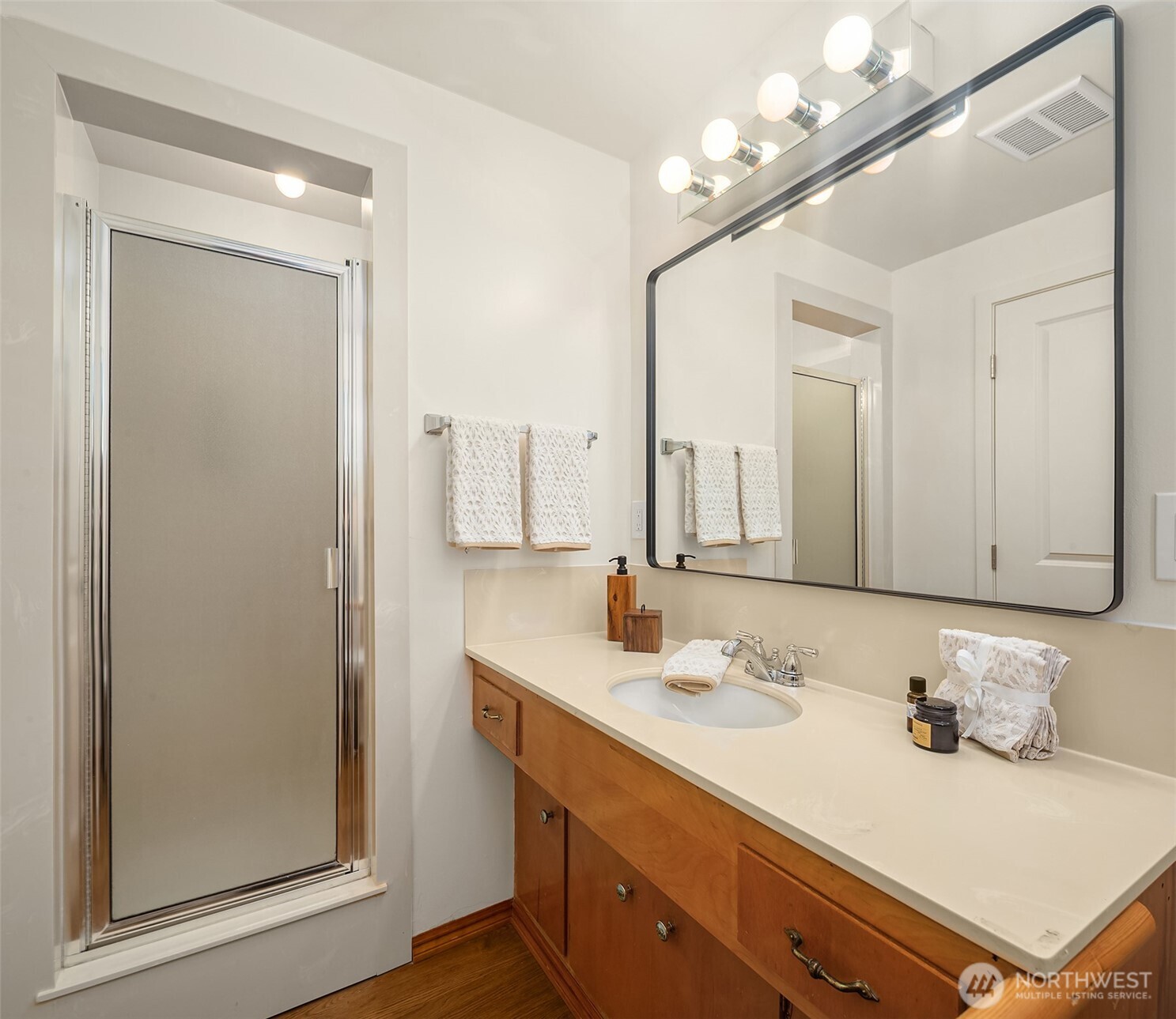 814 Dayton Street , Edmonds, WA 98020