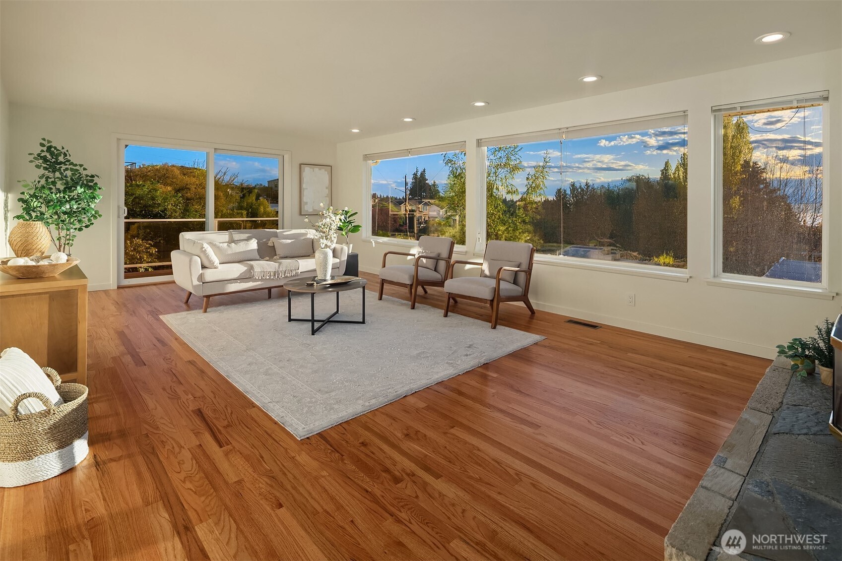814 Dayton Street , Edmonds, WA 98020