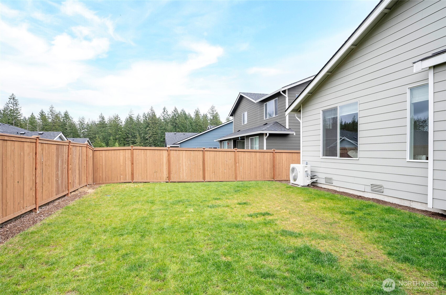 3843 SW Sylvia Court , Port Orchard, WA 98367