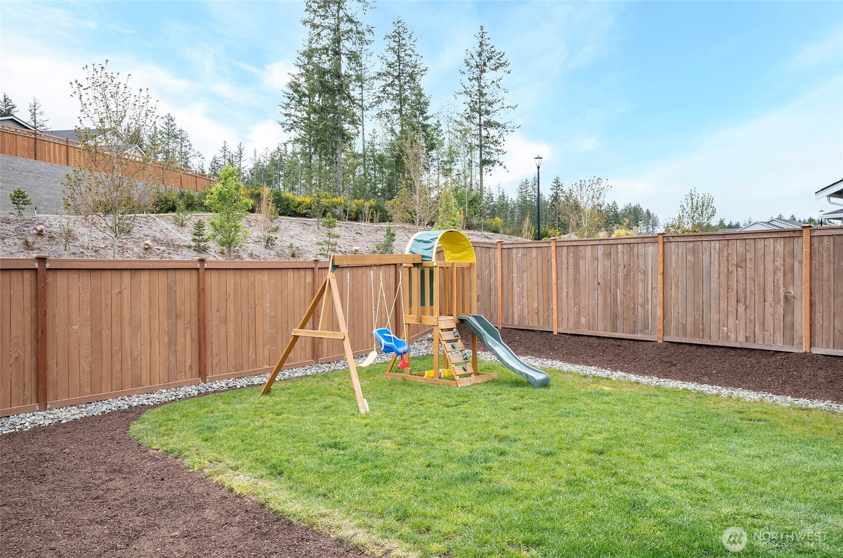 3843 SW Sylvia Court , Port Orchard, WA 98367
