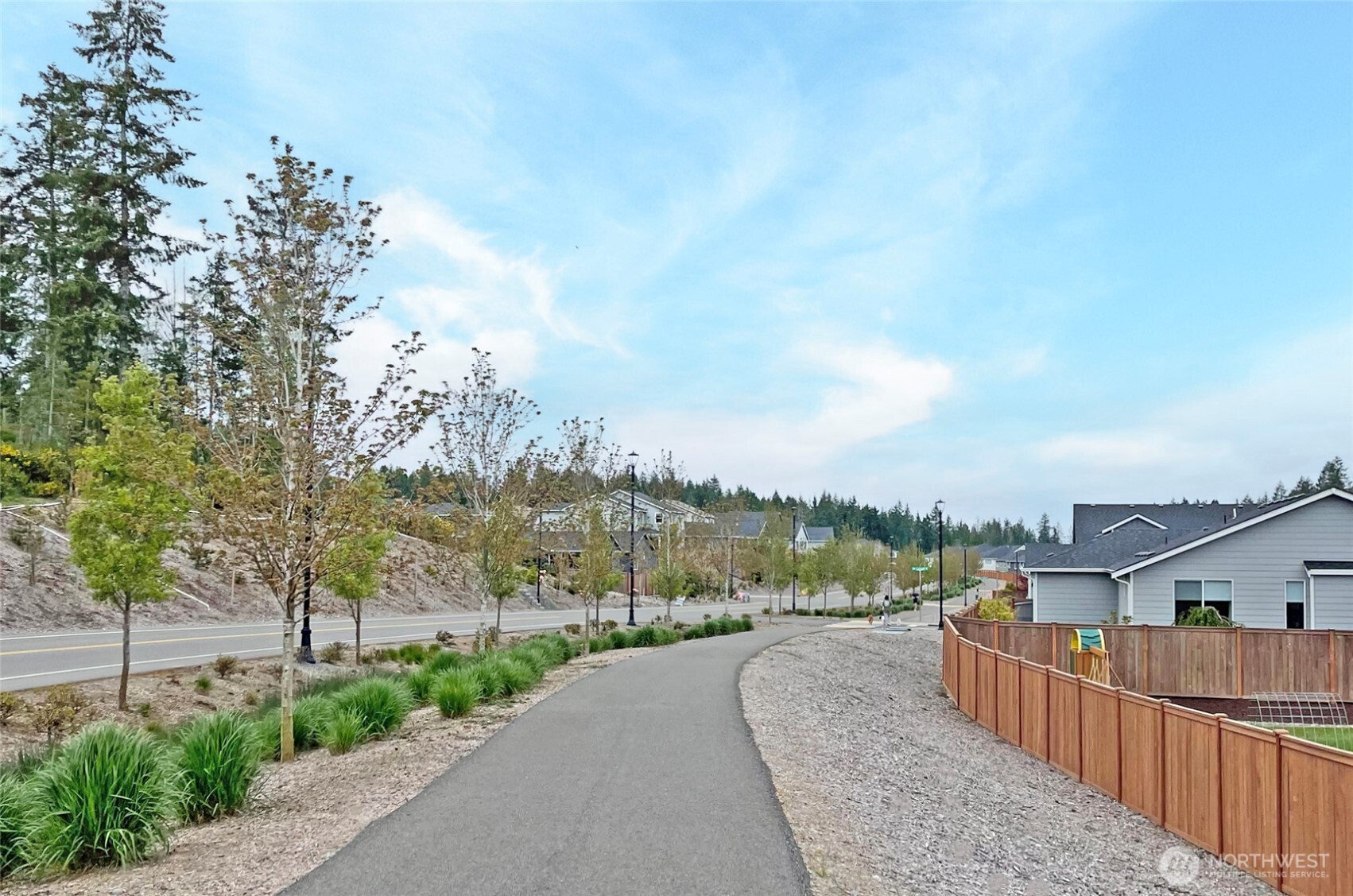 3843 SW Sylvia Court , Port Orchard, WA 98367
