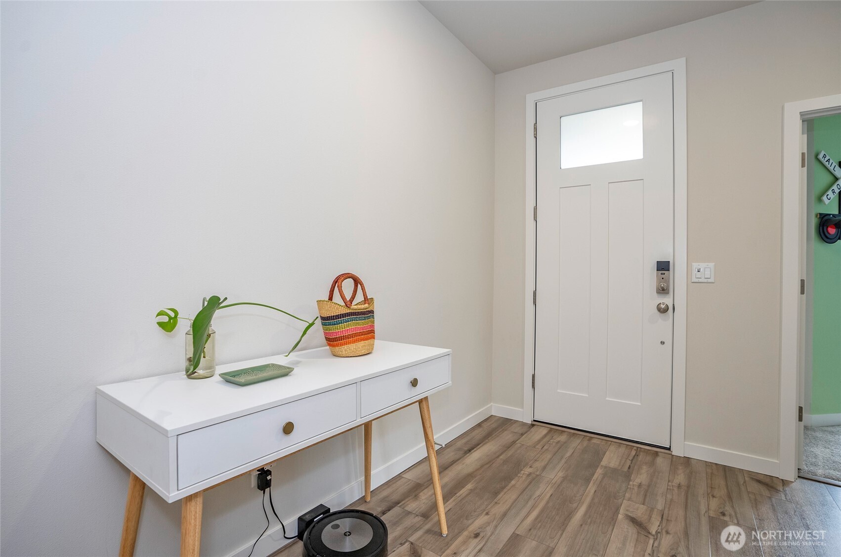3843 SW Sylvia Court , Port Orchard, WA 98367