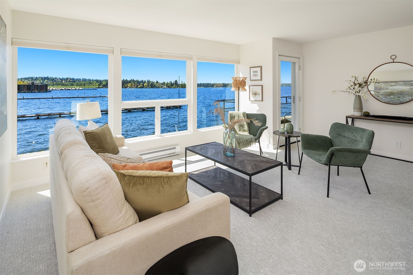 6201 Lake Washington Boulevard NE #203, Kirkland, WA 98033